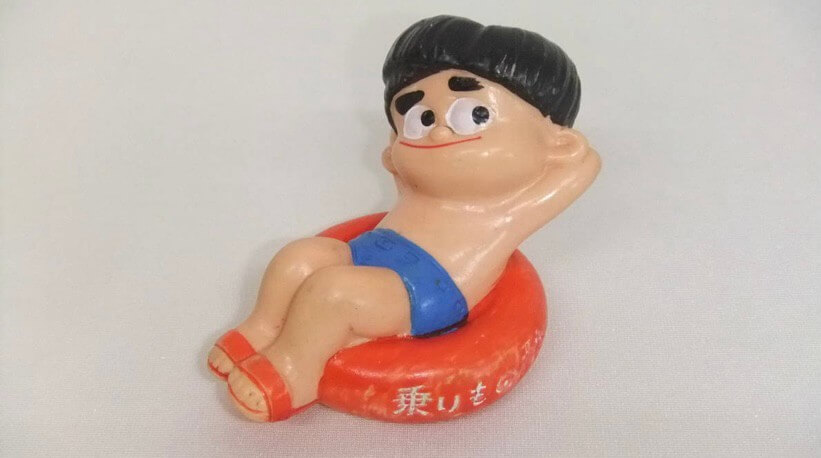 トラベルミン坊や 赤浮き輪 貯金箱